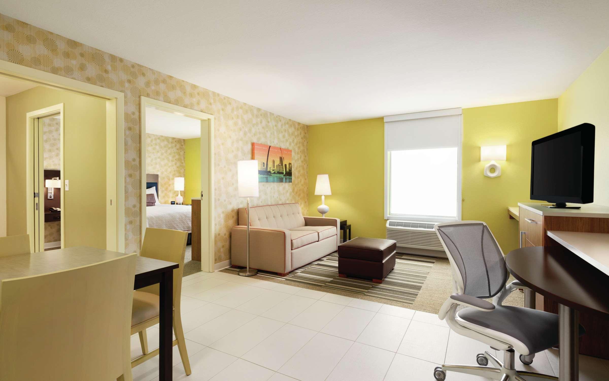 Home2 Suites St. Louis / Forest Park Richmond Heights Экстерьер фото