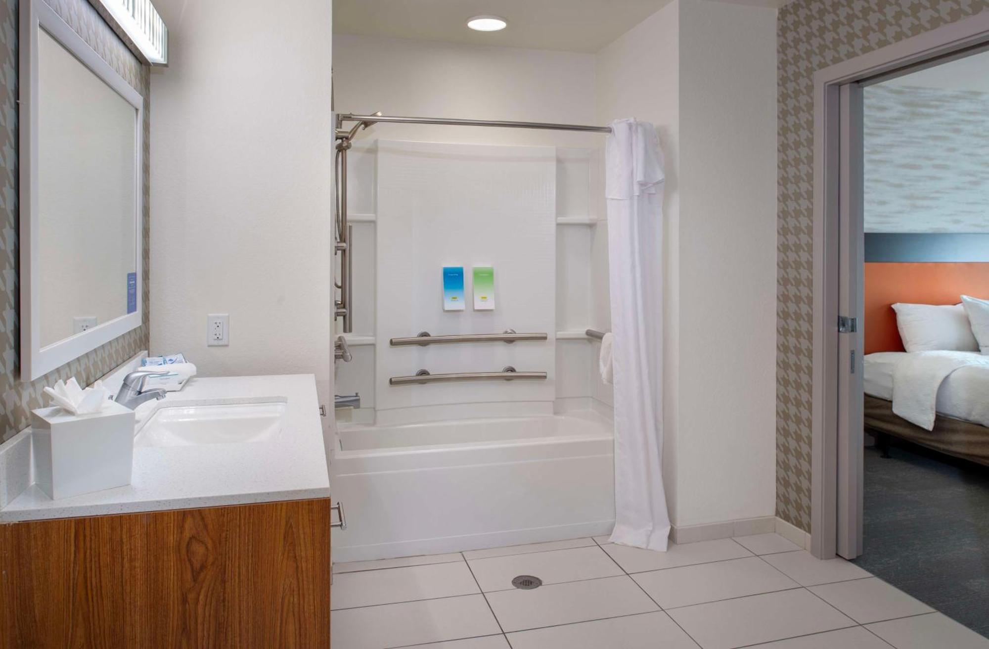 Home2 Suites St. Louis / Forest Park Richmond Heights Экстерьер фото