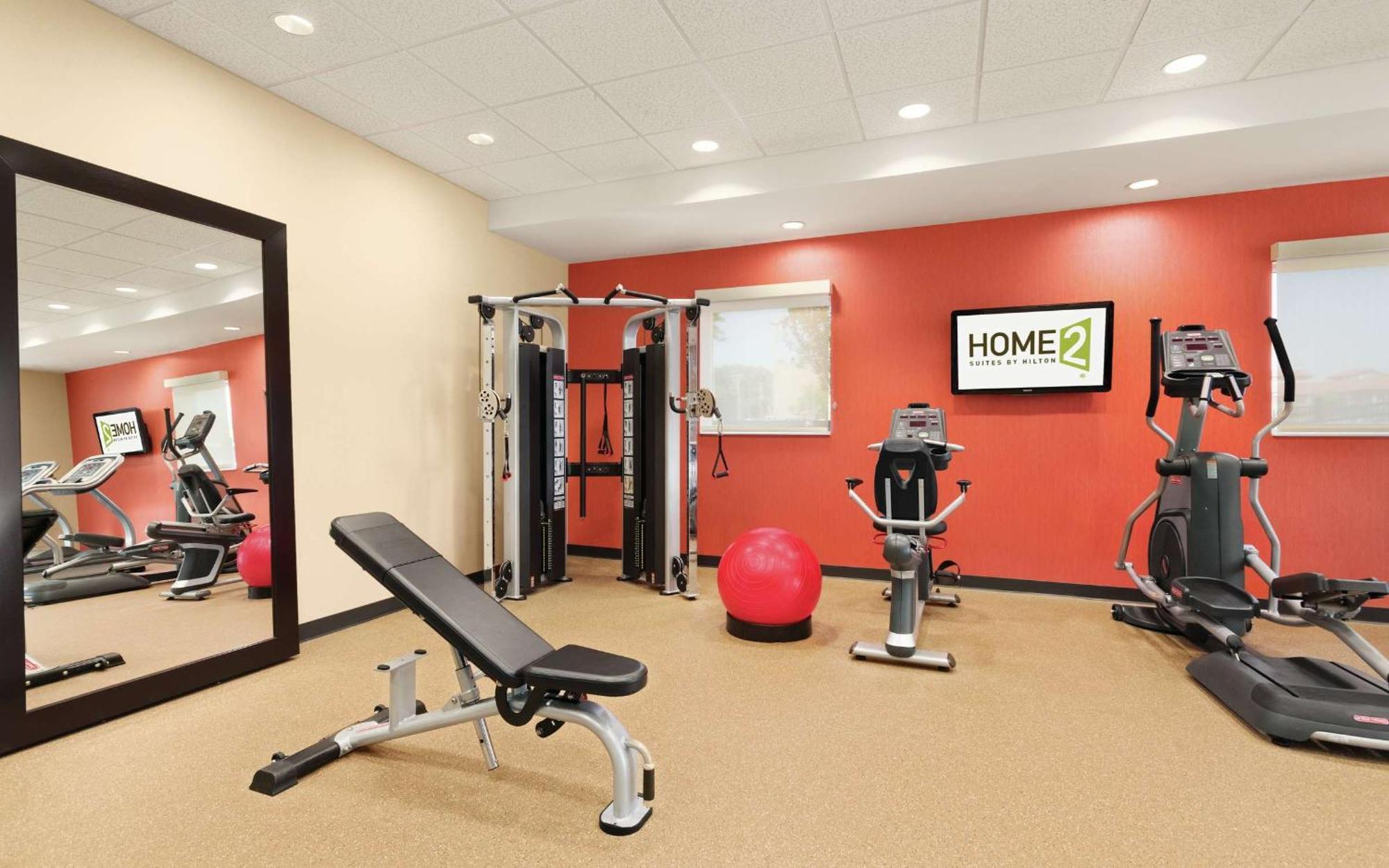 Home2 Suites St. Louis / Forest Park Richmond Heights Экстерьер фото